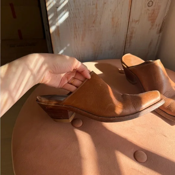 Cobra Rock Leather Mules for Women - Picture 9 of 10